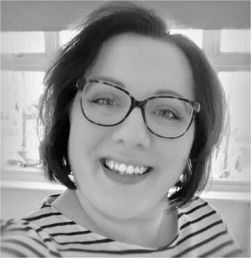 Sarah, owner of Ampersand Crafts