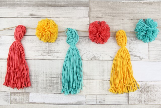 Yarn Garland Craft Kit